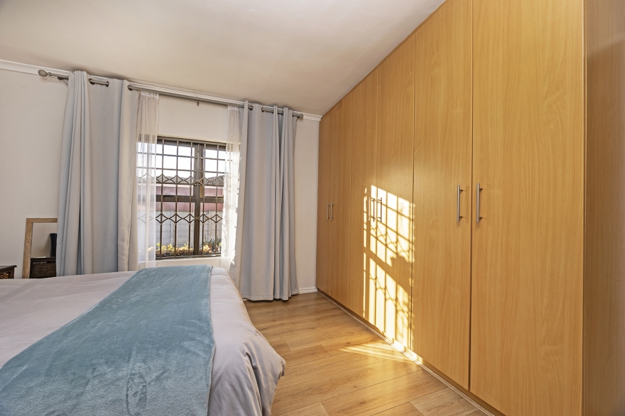 3 Bedroom Property for Sale in Jakarandas Western Cape